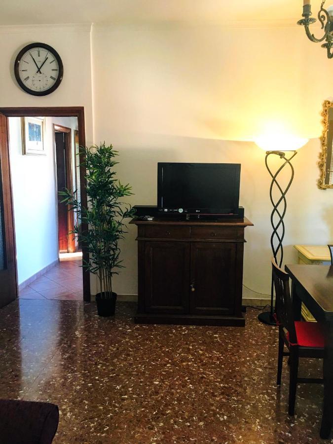 Panoramic And Bright Penthouse Is Waiting For You Lejlighed Rom Eksteriør billede