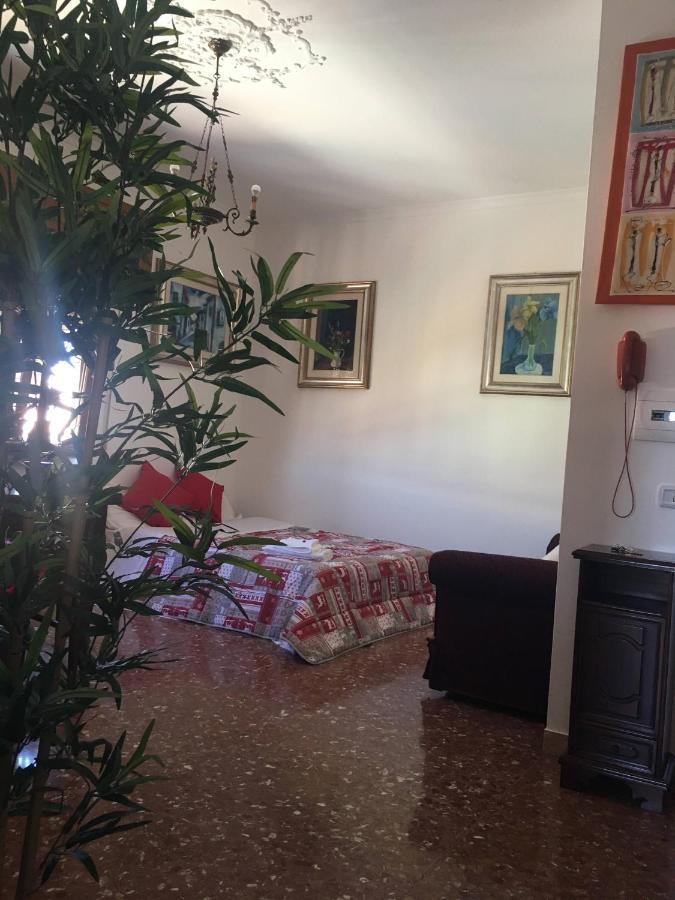 Panoramic And Bright Penthouse Is Waiting For You Lejlighed Rom Eksteriør billede